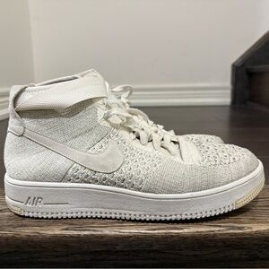 Nike Men’s Air Force 1 Flyknit Mid - Cream